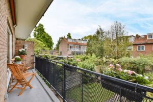 balcone stretto come arredarlo