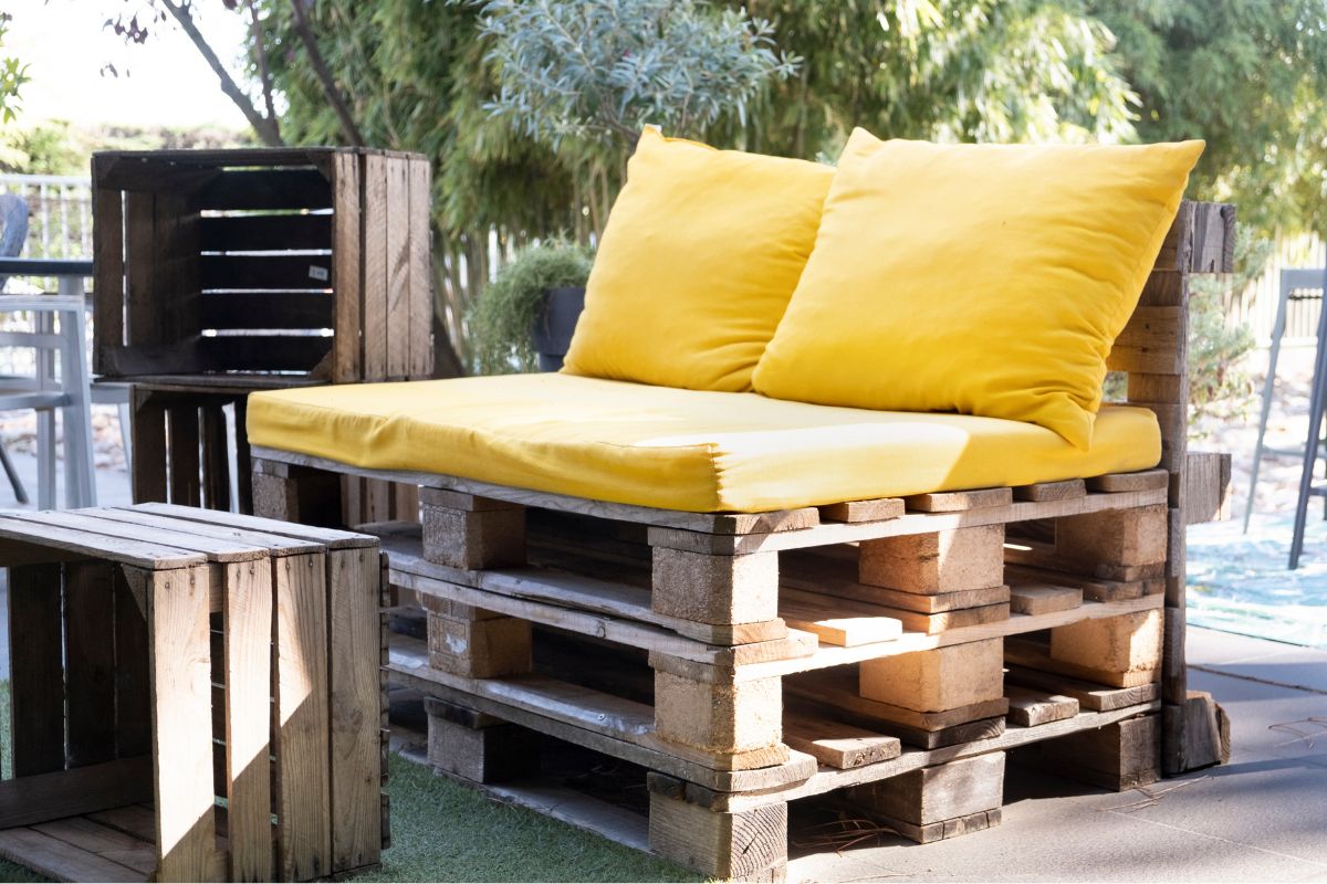 arredare il balcone con materiali naturali