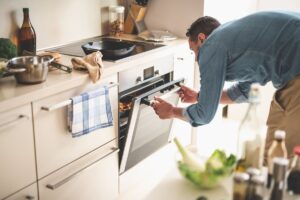 risparmiare corrente con il forno