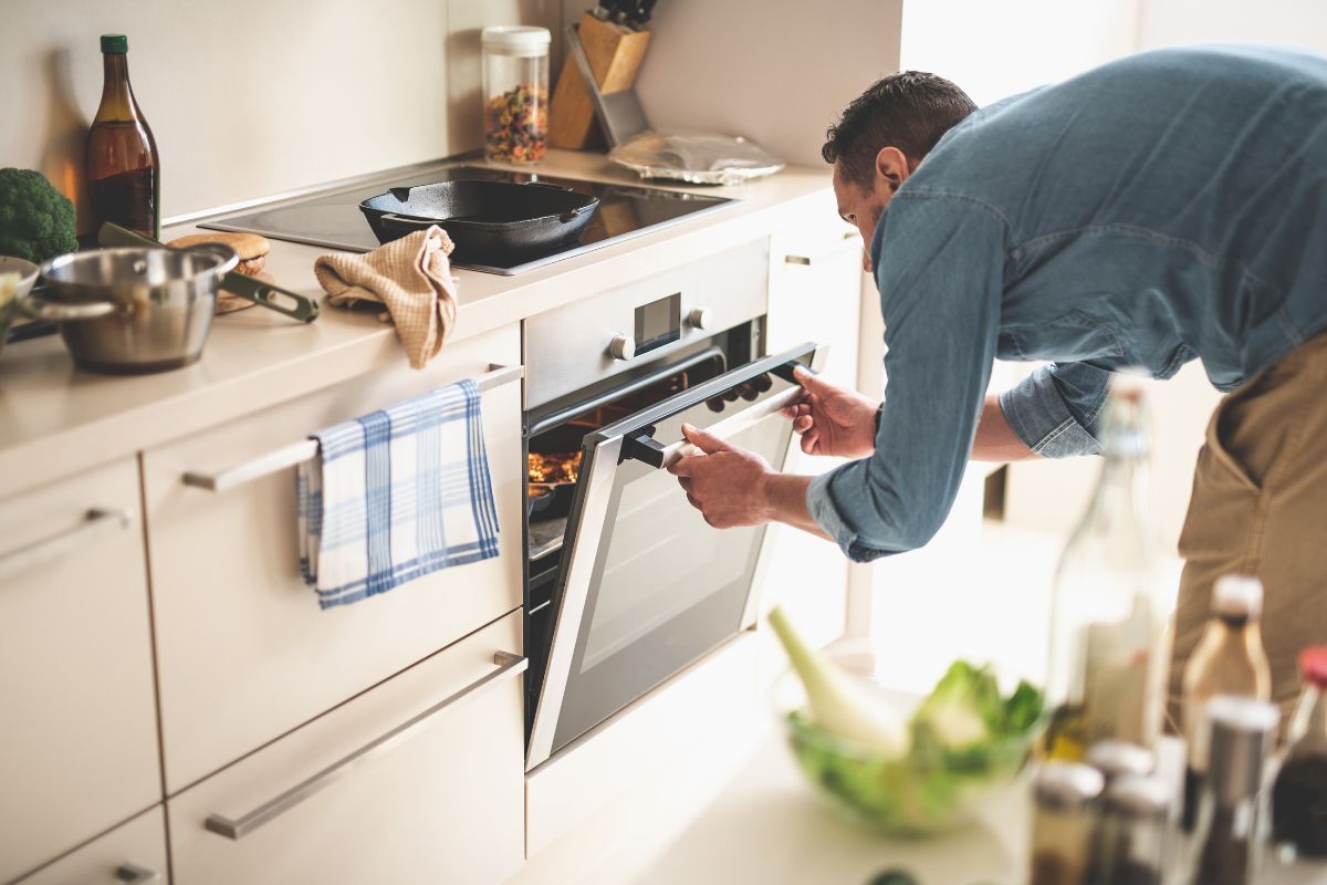 risparmiare corrente con il forno