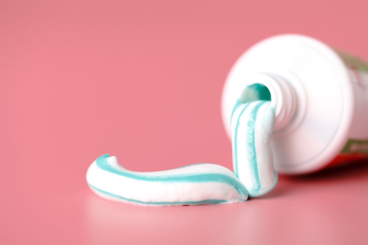 rimedi col dentifricio