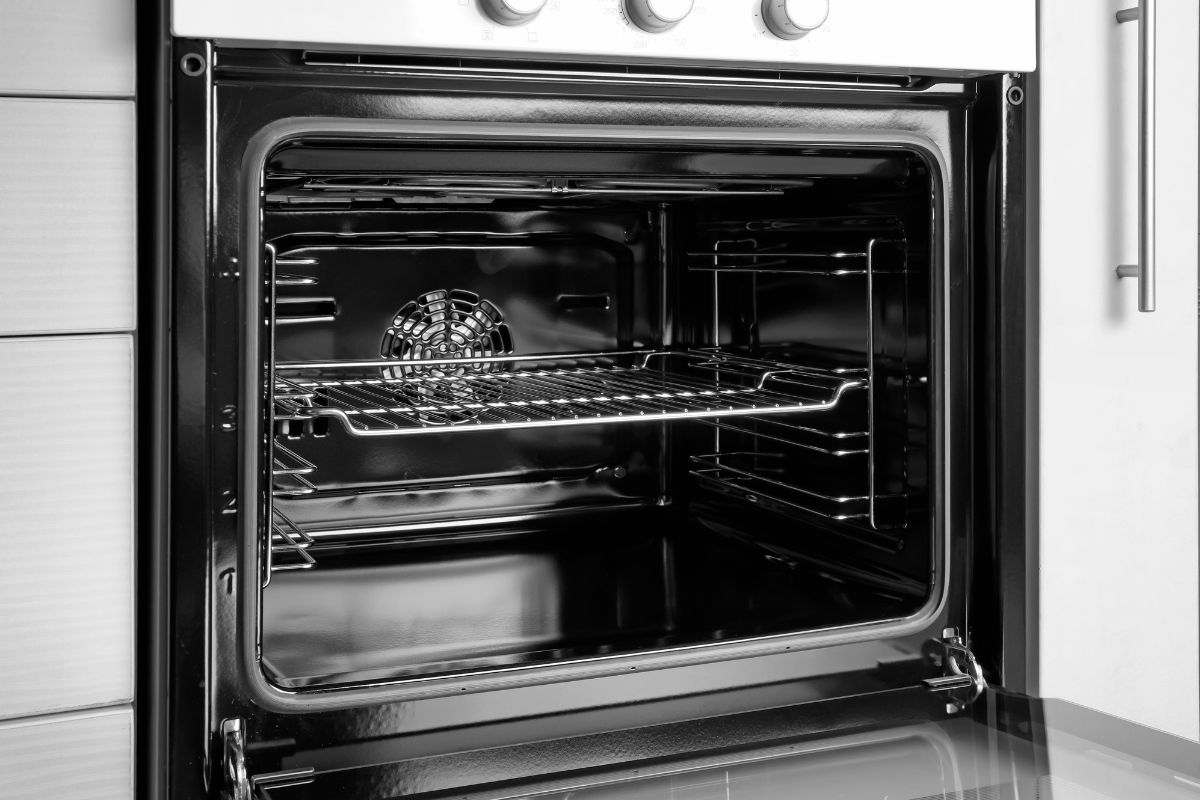 pulire il forno senza strofinare
