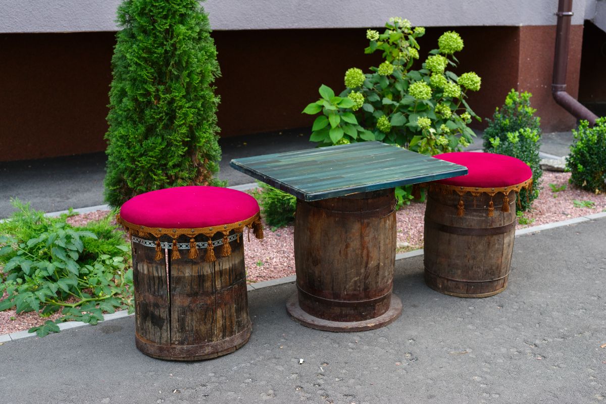 arredo con botti da vino