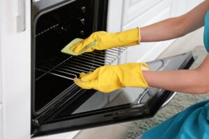 rimedi naturali per pulire il forno e griglie