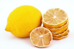 profumare i cassetti col limone secco