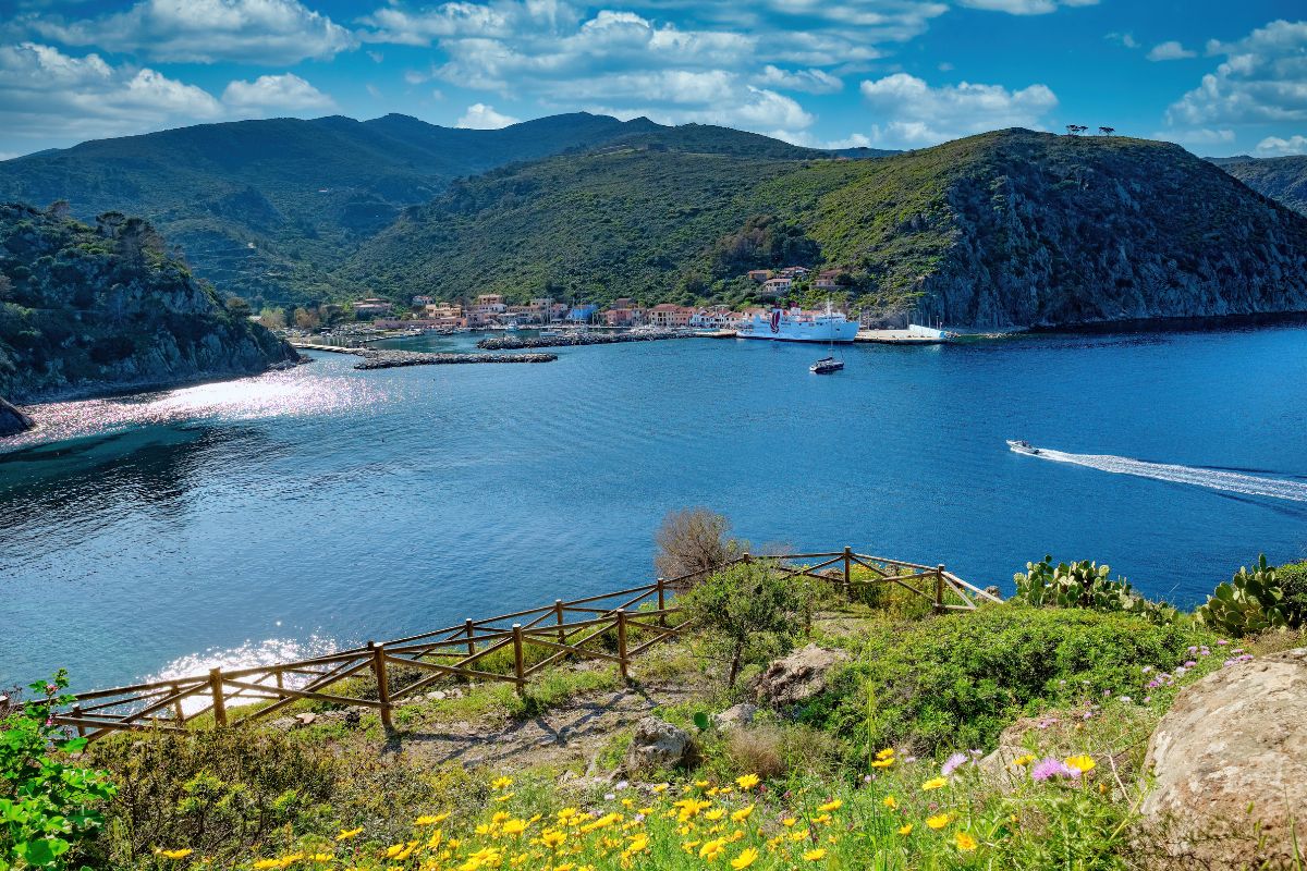 isole italiane weekend costa meno