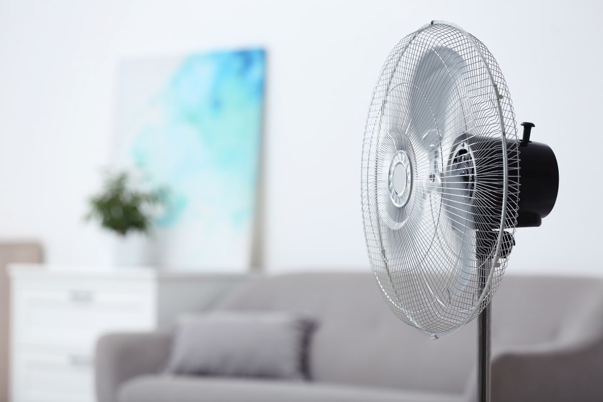 fai da te anti-caldo con una bottiglia