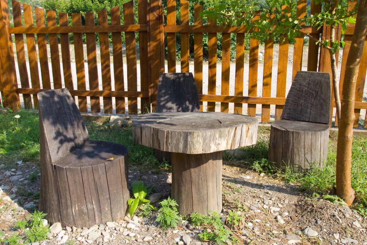 tavolino tronchi di legno